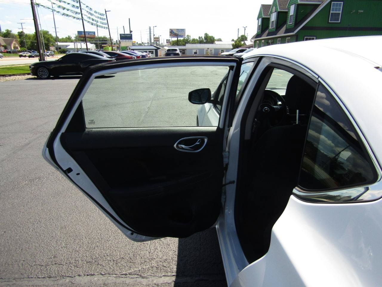 Used 2019 Nissan Sentra SV FWD image 18