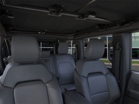 Used 2025 Ford Bronco Big Bend image 12