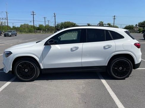 New 2025 Mercedes-Benz GLA 250 image 16