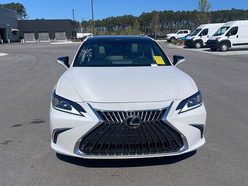 Used 2023 Lexus ES 350 w/ Premium Package image 2