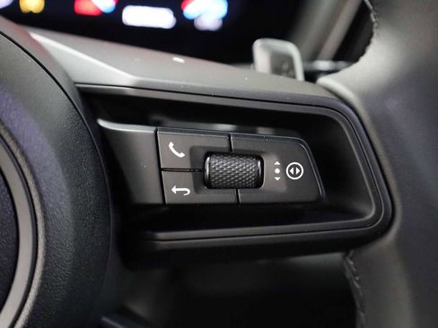 Certified 2025 Porsche Cayenne image 26