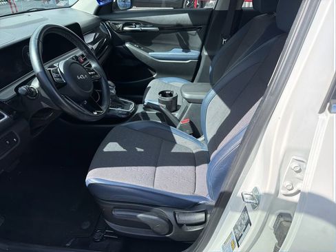 Used 2024 Kia Seltos S FWD image 10