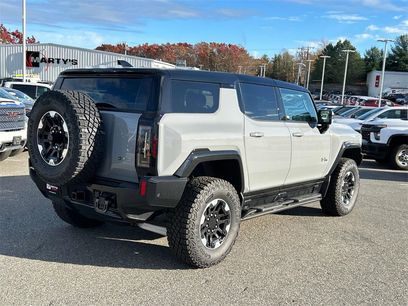 New 2024 GMC Hummer EV 2X w/ Extreme Off-Road Package