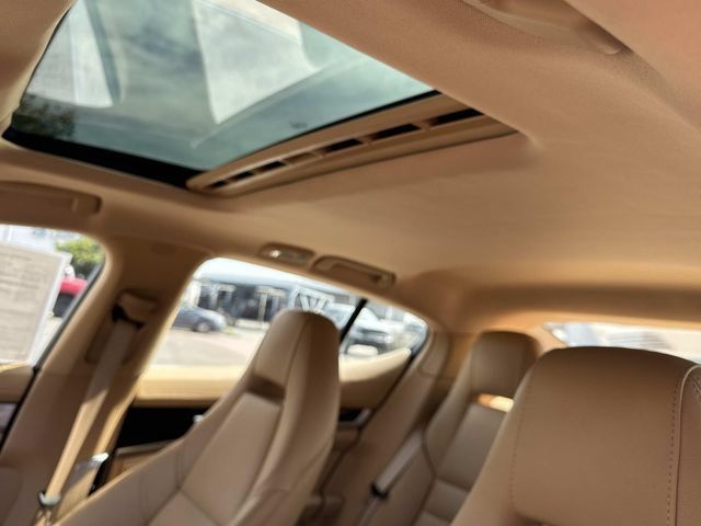 Used 2014 Porsche Panamera S RWD image 6