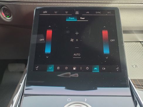 New 2026 Cadillac Escalade Luxury image 18