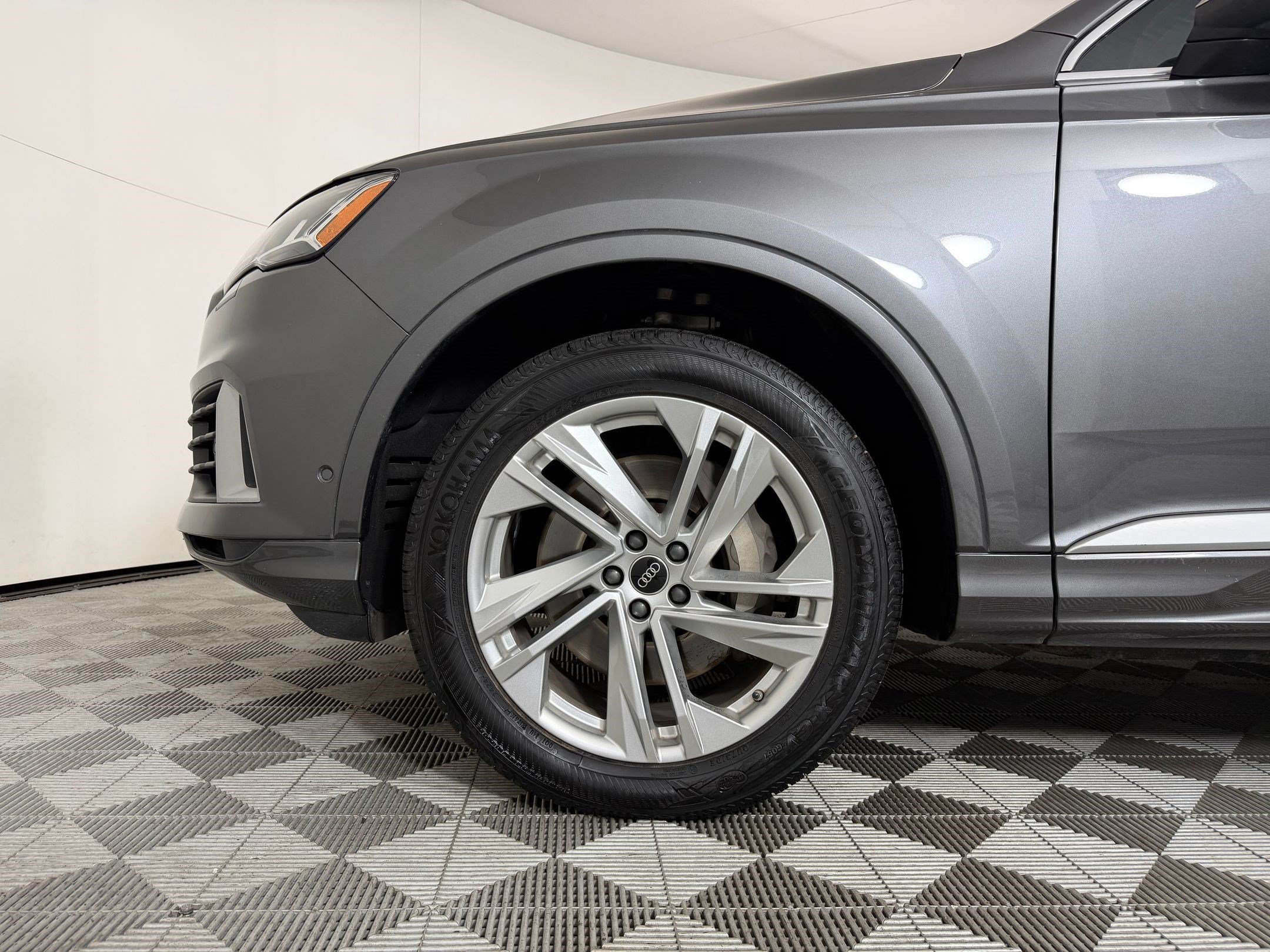 Used 2023 Audi Q7 3.0T Premium Plus AWD/4WD image 12