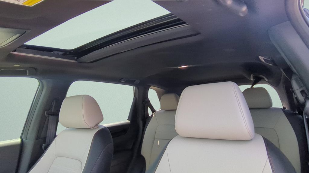 Used 2025 Honda CR-V Sport Touring image 17
