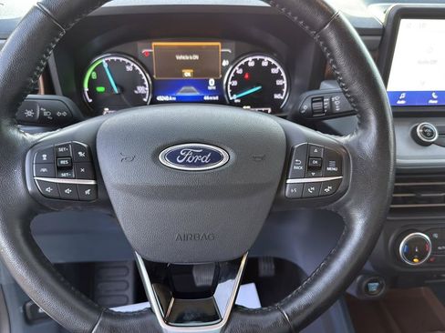 Certified 2022 Ford Maverick Lariat w/ Lariat Luxury Package image 13