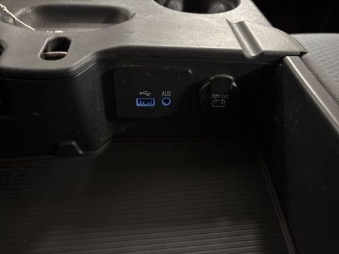 Used 2017 RAM 1500 Express AWD/4WD image 23