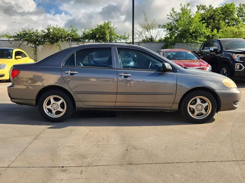 Used 2007 Toyota Corolla CE FWD image 3