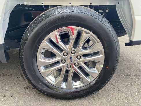 New 2025 Ford F150 Lariat w/ Equipment Group 502A High image 24