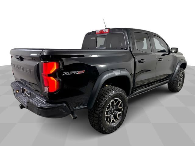 New 2026 Chevrolet Colorado ZR2 w/ Technology Package AWD/4WD image 9