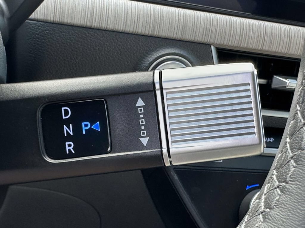 Certified 2025 Hyundai Sonata SEL FWD image 30