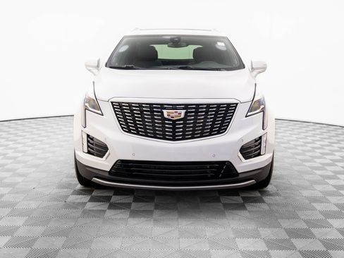 Certified 2025 Cadillac XT5 Premium Luxury image 10