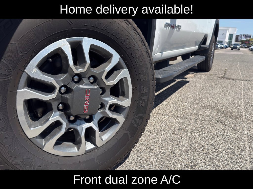 Used 2022 GMC Sierra 2500 AT4 w/ AT4 Preferred Package AWD/4WD image 4