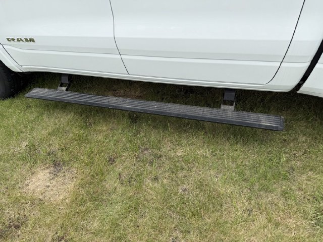New 2026 RAM 1500 Laramie AWD/4WD image 10