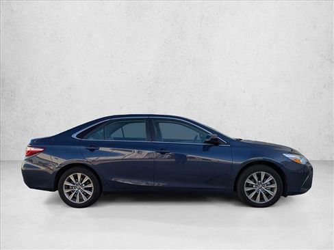 Used 2016 Toyota Camry XLE image 4