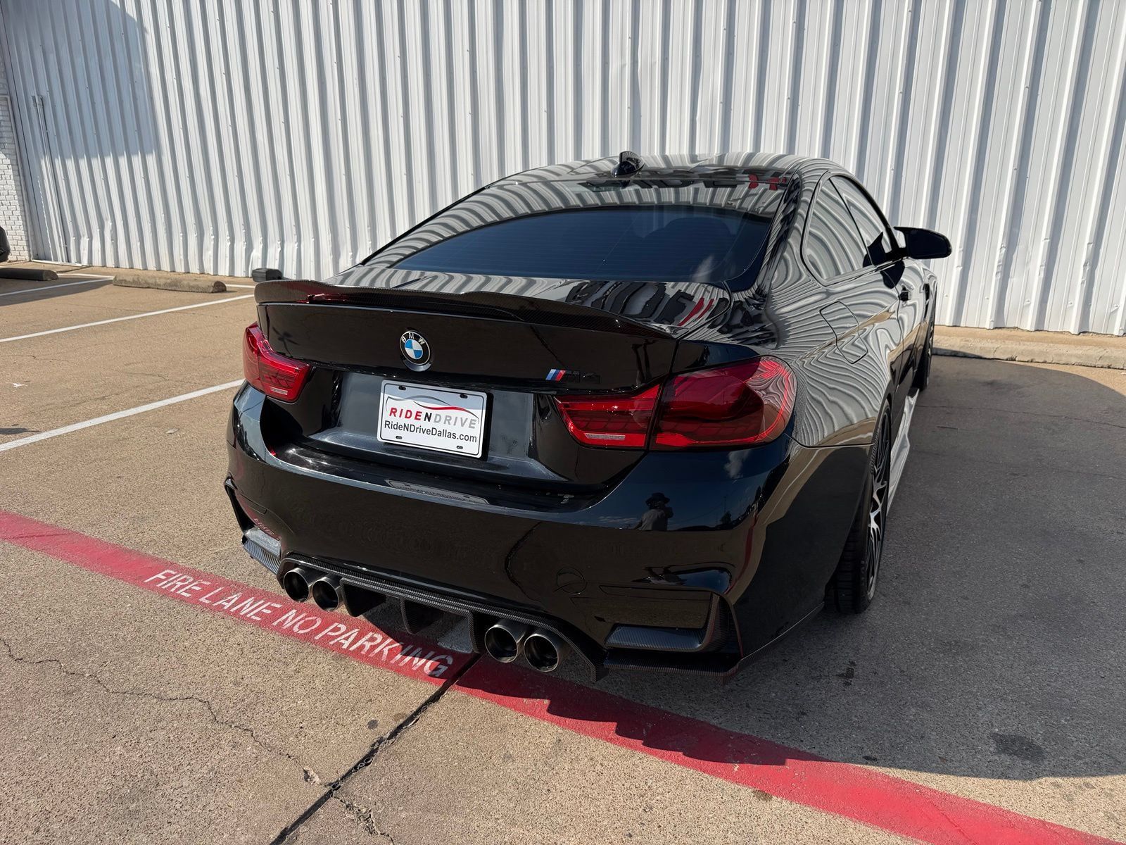Used 2017 BMW M4 Coupe RWD image 7