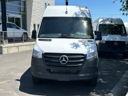 New 2025 Mercedes-Benz Sprinter 2500 image 5