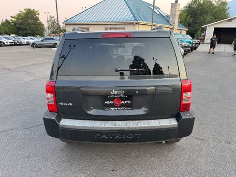 Used 2010 Jeep Patriot Sport w/ Tire & Wheel Group AWD/4WD image 4