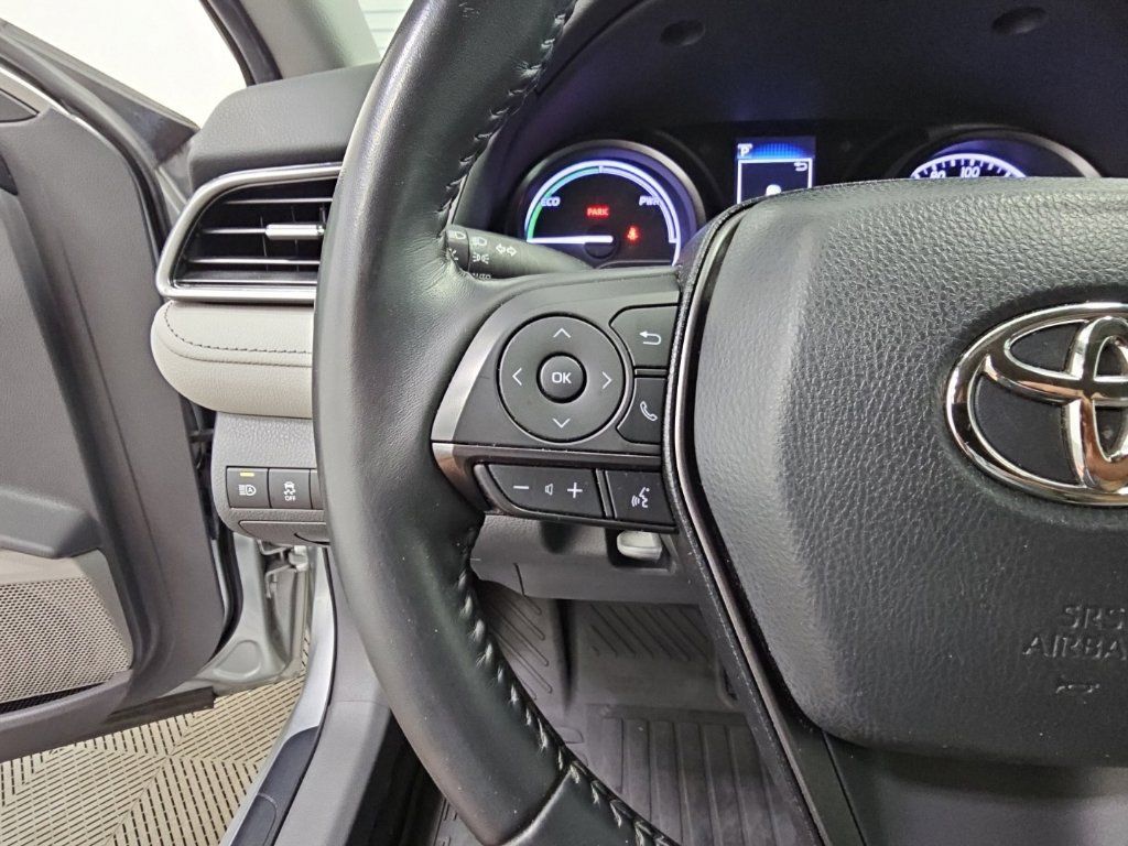Used 2021 Toyota Camry SE FWD image 26