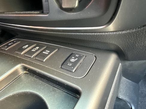 Used 2012 Nissan Armada Platinum AWD/4WD image 27