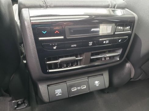 Certified 2022 Acura MDX SH-AWD w/ Advance Package image 12
