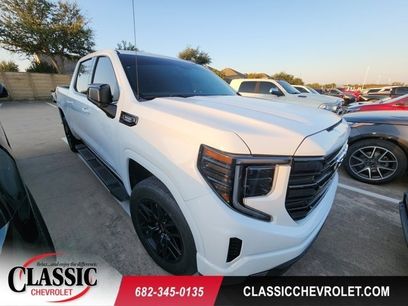Used 2022 GMC Sierra 1500 Elevation w/ Elevation Premium Package