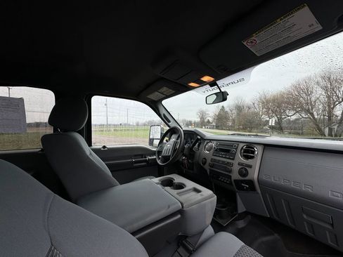 Used 2014 Ford F250 XLT w/ XLT Value Package image 4