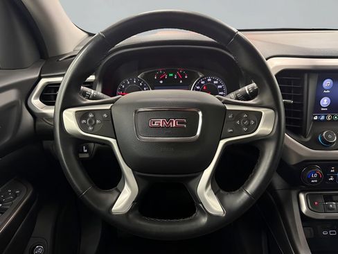 Used 2023 GMC Acadia SLT FWD image 17