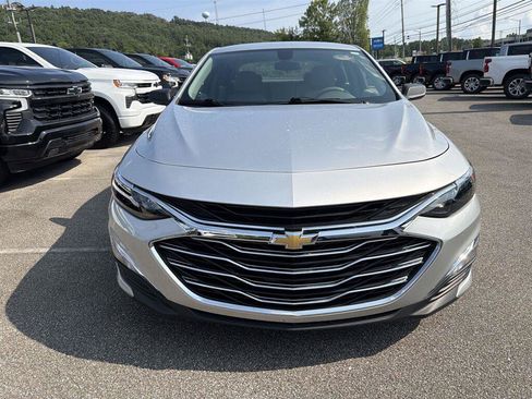 Used 2021 Chevrolet Malibu LS FWD image 6