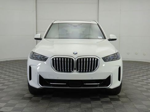 New 2026 BMW X5 sDrive40i image 2