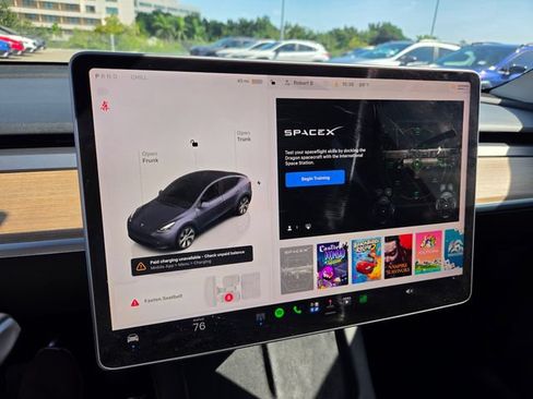 Used 2023 Tesla Model Y 2WD image 44