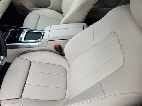 Certified 2026 Mercedes-Benz GLB 250 4MATIC image 8