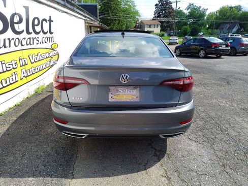 Used 2020 Volkswagen Jetta R-Line FWD image 7