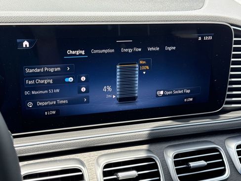 New 2025 Mercedes-Benz GLE 450e 4MATIC image 27