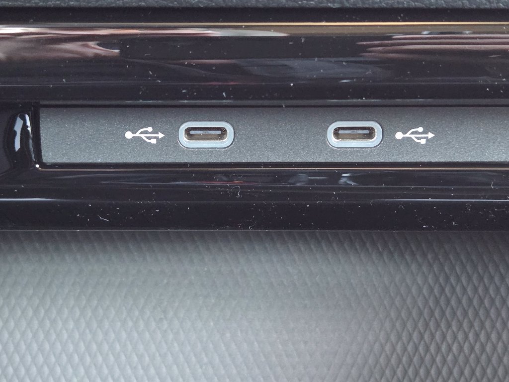 New 2026 Volkswagen GTI SE FWD image 13