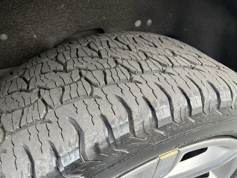 Used 2020 Cadillac Escalade ESV Luxury image 20