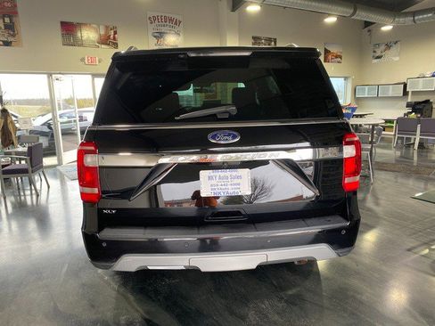 Used 2021 Ford Expedition XLT image 12