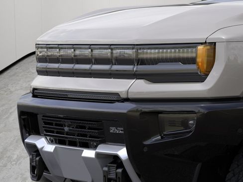New 2026 GMC Hummer EV SUV w/ LPO, Dark Essentials Package AWD/4WD image 24
