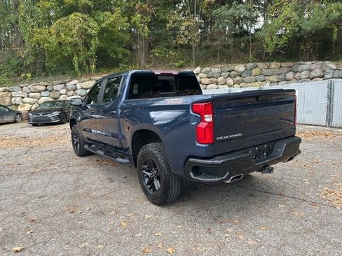Used 2019 Chevrolet Silverado 1500 LT Trail Boss image 3