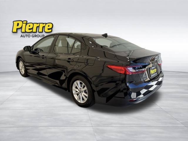 Used 2025 Toyota Camry LE FWD image 2