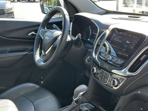 Used 2024 Chevrolet Equinox Premier AWD/4WD image 32