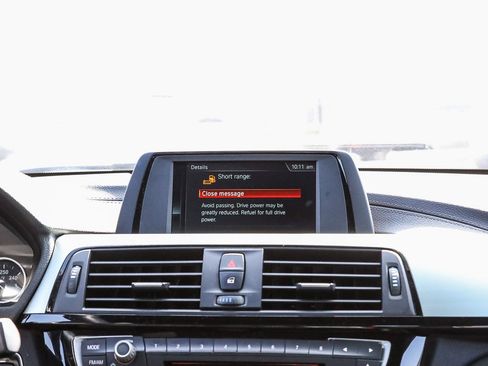 Used 2018 BMW 330e image 14