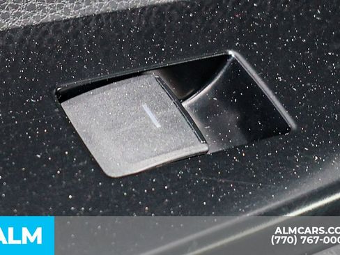 Used 2025 Toyota Camry LE image 53