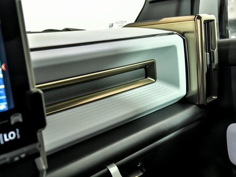 New 2025 GMC Hummer EV 2X w/ LPO, Sport Package image 23