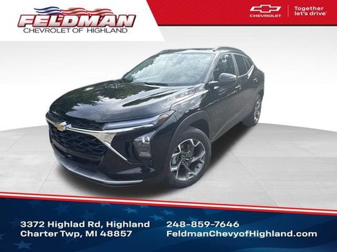 Used 2024 Chevrolet Trax LT FWD image 1