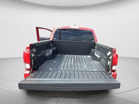 Used 2022 Toyota Tacoma SR5 w/ Technology Package image 22