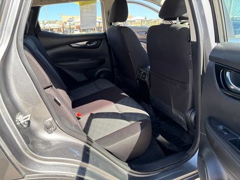 Used 2022 Nissan Rogue Sport SV AWD/4WD image 20