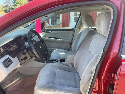 Used 2013 Chevrolet Impala LT w/ LT Sunroof Package FWD image 5